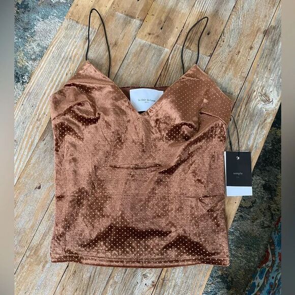 Tops - Le Clair De lune brown tank top